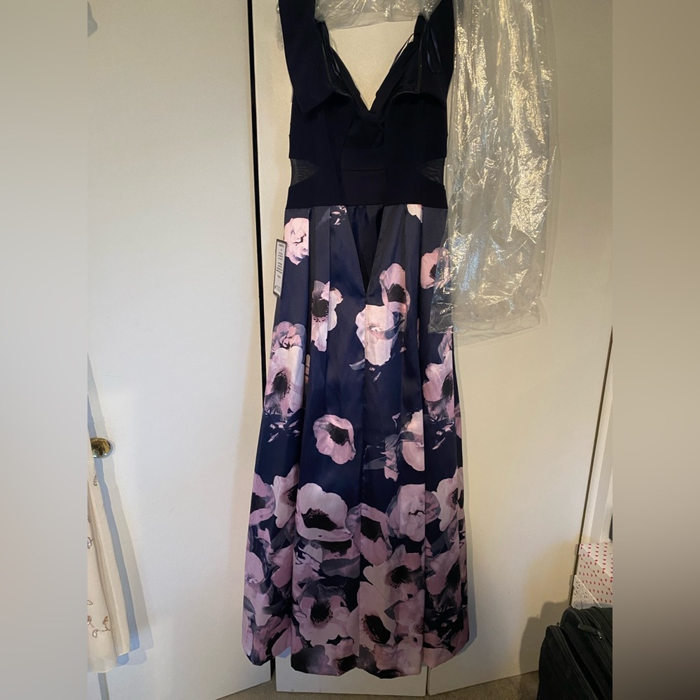 XSCAPE Off-The-Shoulder Floral-Print Floor Length Gown Size 4 Color Navy Floral - Picture 8 of 14
